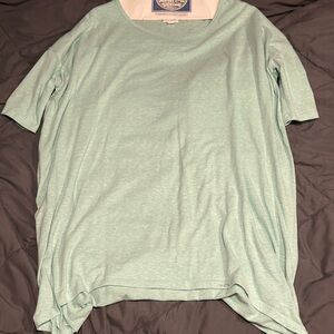 LuLaRoe Mint Green Short Sleeve Tee